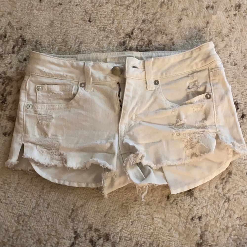 American eagle white shorts